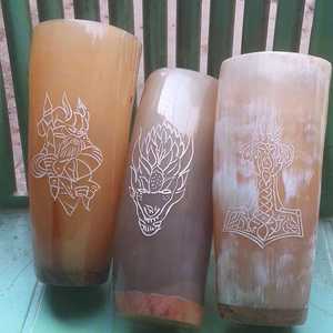 แก้วน้ำเขาสัตว์วีกิ้งทรงกลม ขัดเงา สัมผัสเหมือนจริง ทำด้วยมือจากเขาควายธรรมชาติ โดย WONDER OVERSEAS - Product Image 6