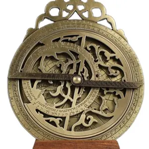 בציר עתיק פליז Astrolabe ערבית לוח שנה באיכות גבוהה פליז Astrolabe בציר פרסית לוח שנה חקוק צלחות נמוך מחיר