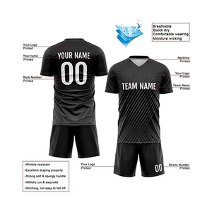 Uniforme de football unisexe à manches courtes, en polyester de haute qualité, imprimé par sublimation, avec nom d'équipe personnalisé, fabriqué avec les meilleurs matériaux. - Product Image 2