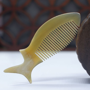 Peignes en corne de buffle naturelle pour adultes, lisses et stylisés, polis à l'agate, style animalier - Product Image 4