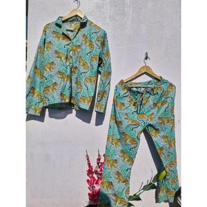 Ensemble pyjama en coton imprimé léopard pour femmes, chemise à manches longues et pantalon, vêtements de nuit, ensemble de détente - Product Image 1