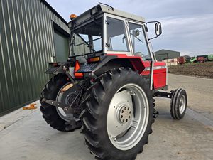 รถแทรกเตอร์มือสอง Massey Ferguson MF375 2WD 75 แรงม้า ระบบเกียร์ขับเคลื่อนด้วยเครื่องยนต์ สำหรับงานเกษตรในพื้นที่ไร่นา - Product Image 5