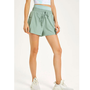 Shorts en jean taille haute extensibles pour femme Sidefeel, coupe droite décontractée, style vintage, ourlet plié, moulant et sexy pour l'été - Product Image 5