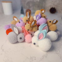 Œufs de Pâques classiques en plastique en gros à prix abordable, décorations 47*64mm couleur macaron avec lapin en peluche mignon