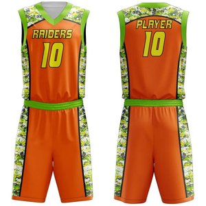 Ensemble de maillots de basket-ball personnalisés Raiders, imprimé camouflage sublimé, orange et vert, col en V, sans manches, unisexe, vêtements d'équipe pour adultes - Product Image 1