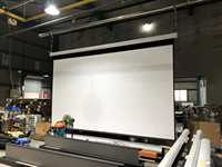 Écran de projection motorisé portable de 180 à 300 pouces, en tissu blanc mat et fibre de verre, pour auditoriums et salles de conférence