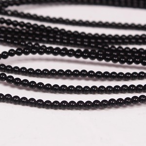 Perles d'onyx noir naturel de qualité AAA, perles d'onyx noir lisses et rondes, pierres précieuses noires de haute qualité, brin de 15 pouces - Product Image 1