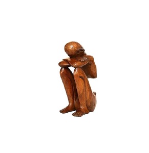 Sculpture en bois de 12 pouces - Homme au repos, figurine abstraite sculptée à la main, décoration artistique pour la maison, accent décoratif brun - Product Image 4