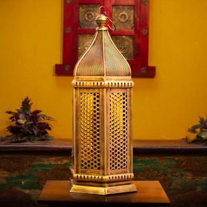 Wholesale <b>Moroccan</b> Gold <b>Lantern</b> With Perforated Design For Tabletop & Hanging Home Decoration - Product Image 4