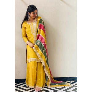 Haut de fête en mousseline de soie bleue Karma Fashion Designer avec pantalon palazzo et dupatta orné de sequins, taille M - Product Image 4