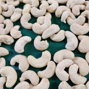 Precio Negociable, Nueces de Cajú, Granos de Kaju, Nueces de Anacardo a Granel, SANTIGO OEM, ODM, Respuesta Rápida - Product Image 1