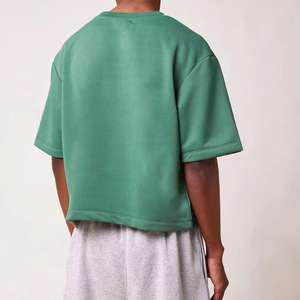 เสื้อยืดครอปผู้ชายสีขาวดำสไตล์วินเทจ ผ้าฝ้าย 100% หนานุ่ม ตัดเย็บพิเศษ ทรงหลวมไหล่ตก ซักแล้ว - Product Image 6