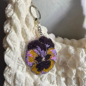 Breloques Letar J Designs en perles de rocaille, mignonnes, personnalisées, en forme d'étoile, pour filles, nouveau style tendance pour la création de bijoux perlés - Product Image 1