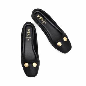 ปั๊มส้นเตี้ย WN0986สีดำ - Product Image 1