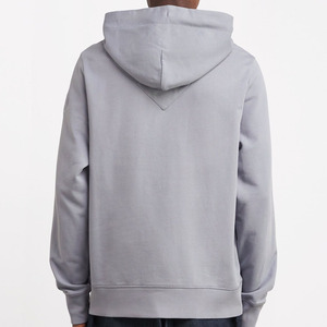 Sudadera con Capucha Ikhlas Sports, Color Gris Claro, Tejido de Felpa de Algodón Suave, 220g, Corte Holgado, Bolsillo Canguro, Capucha con Cordón Ajustable, Unisex - Product Image 4