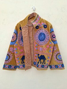 Nouveau Manteau Kimono Indien Bohème en Velours Brodé Motif Chameau Suzani, Veste Courte Florale Indienne pour Femme, Idéal pour les Festivals - Product Image 3