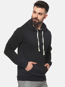 Sudadera con Capucha Negra Sólida para Hombre, Corte Regular, Informal, de Algodón Tejido, con Bolsillo, para Otoño - Product Image 3