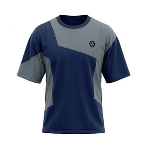 T-shirts d'été pour hommes à épaules tombantes avec un look oversize stylé, parfaits pour le streetwear et les tenues de voyage. - Product Image 1