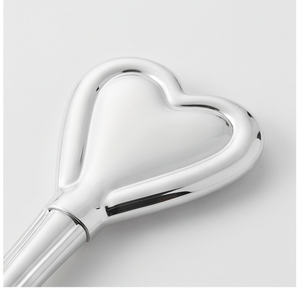 Serveur de gâteau en argent en forme de cœur de créateur Ensemble de découpe de gâteau élégant parfait pour les mariages, les anniversaires et les célébrations d'anniversaire - Product Image 2