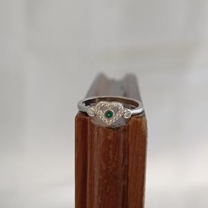 Anillo Halo de Corazón con Circonita Cúbica Verde en el Centro, Anillo Romántico de Moda para Mujer, Regalo, Joyería - Product Image 3