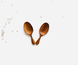 Cuchara de Cocina Hecha a Mano con Madera de Olivo Natural, Cuchara de Servir de Madera de Lujo, Segura para Alimentos, Ecológica y Sostenible, Utensilio de Cocina para Comer - Product Image 2