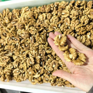 Nueces Orgánicas Crudas Puras Sin Aditivos, Paquete a Granel - Product Image 1