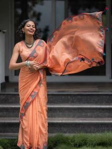 Sari indio elegante y moderno de lino con estampado digital, ideal para bodas y fiestas tradicionales para mujeres. - Product Image 2
