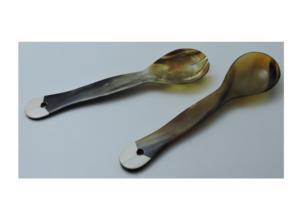 Juego de 2 servidores de ensalada de cuerno, hechos a mano con cuerno natural de búfalo, a precio de fábrica. - Product Image 3
