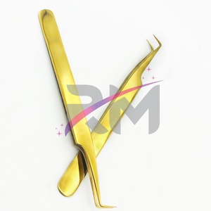 Pinza para Pestañas RMI Profesional Tipo Cincel, Recubierta de Oro, Acero Inoxidable Antibacteriano, Ligera, con Punta Serrada - Product Image 4