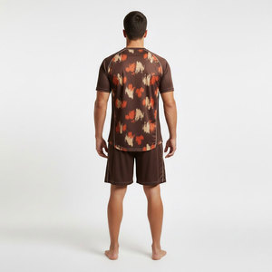 ผู้จัดจำหน่ายชุดฟุตบอลขายส่ง ชุดทีมฟุตบอลแบบกำหนดเอง เสื้อฟุตบอลผ้าตาข่ายโพลีเอสเตอร์ระบายอากาศได้ดี - Product Image 2