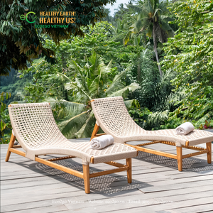 ECO2GO VIETNAM Chaise longue pliable en bois naturel pour extérieur, chaise inclinable pour jardin, patio et plage - Product Image 1