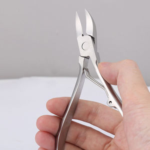 Coupe-ongles professionnel de qualité salon avec poignée antidérapante, outil en acier inoxydable durable pour les soins des ongles des doigts et des orteils - Product Image 1