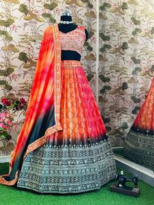 Conjunto de Lehenga Choli con Estampado Digital en Naranja, Rojo y Negro, con Dupatta, Largo hasta el Suelo, Ropa Tradicional India y Pakistaní para Mujer - Product Image 6