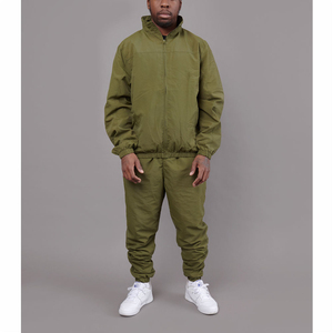 Survêtements de jogging personnalisés haut de gamme pour hommes, en coton et polyester, avec fermeture éclair intégrale, pour l'entraînement et la gym - Product Image 3