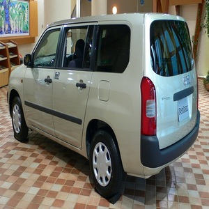 OFERTA ESPECIAL: Toyota Probox Mini Bus GL Van con Volante a la Derecha e Izquierda - Product Image 1