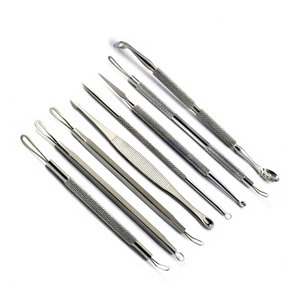 Juego de 8 Herramientas Profesionales para Eliminar Puntos Negros, Extractor de Espinillas, Acné y Imperfecciones, Limpiador Facial de Acero Inoxidable para Dermatólogos - Product Image 1