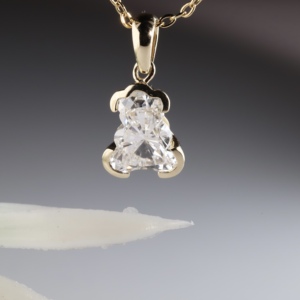 Women's Yellow Gold Cute Teddy Bear Diamond Pendant Necklace Classic <b>Crystal</b> <b>Animal</b> Charm <b>Crystal</b> Bezel-Set Smooth Party Gift - Product Image 3