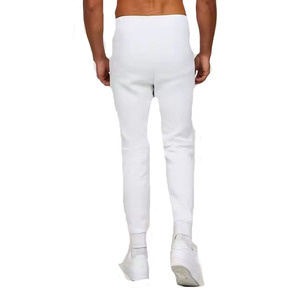 Ensemble survêtement homme dernière édition : veste à capuche zippée et pantalon longueur cheville, design multi-panneaux sur mesure - Product Image 4
