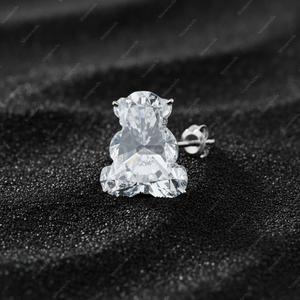 ต่างหูมอยซาไนต์รูปหมีประดับเพชร - Product Image 4