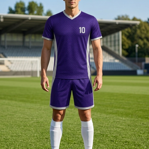 Uniforme de fútbol moderno morado y plateado |   Conjunto de Uniforme de Fútbol Personalizado con Textura de Diamante |   Ropa Deportiva Elegante Sublimada para Equipos - Product Image 4
