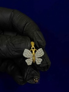 Pendentif Papillon Iced Out Sertie de Diamants Ronds en Pavé, Or 14K, Moissanite VVS, Argent Sterling, Collier de Joaillerie Fine pour Femme - Product Image 1