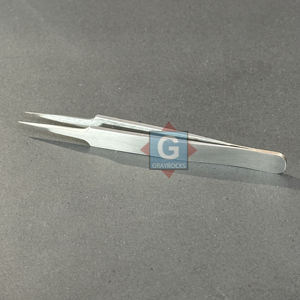 Pince à cils en acier inoxydable la plus vendue, pointe fine et aiguisée pour extensions de cils - Product Image 1