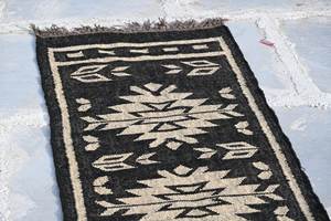 Tapis Kilim en laine et jute tissé à la main, écologique, antidérapant, noir ivoire, géométrique, tissage plat, pour salon, couloir - Product Image 4