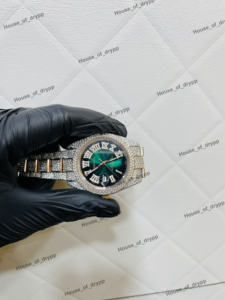 Reloj Hip Hop con Esfera Verde y Diamantes de Moissanita, con Función de Fecha, Diseño Plateado en Rodio sobre Acero Inoxidable - Product Image 2