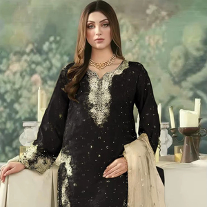 Traje Jimmy Cho Semisellado con Bordado y Lentejuelas para la Colección de Trajes Indios y Pakistaníes - Product Image 1