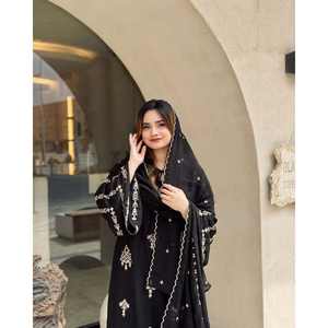 Ensemble haut Plazzo et Dupatta pour femmes de créateur pour des occasions élégantes - Product Image 3