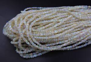 Perles d'opale éthiopienne naturelle multicolore, opale à reflets multiples, en forme de copeaux lisses, environ. 3 MM 16 pouces de longueur - Product Image 5