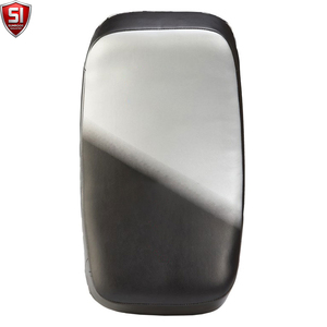 Cible de boxe SUMROOS INDUSTRY en cuir PU respirant avec sangle réglable, conception durable pour le kickboxing et les arts martiaux - Product Image 2