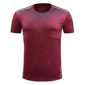 ผู้ผลิตเสื้อแฟนฟุตบอลขายส่ง OEM รับผลิตเสื้อแบบ Private Label ผลิตจำนวนมาก ผ้าตาข่ายแห้งเร็ว 160GSM รับผลิตตามสั่งขายส่ง - Product Image 3