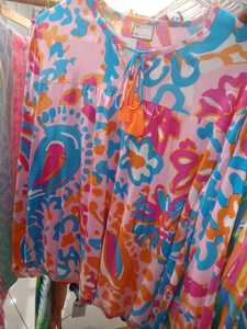 Camisa Bohemia de Satén con Patrón Circular para Mujer y Niña, Mangas Abullonadas, Detalle de Botones, Lentejuelas Multicolor y Borlas para Fiesta, Venta al Por Mayor - Product Image 4